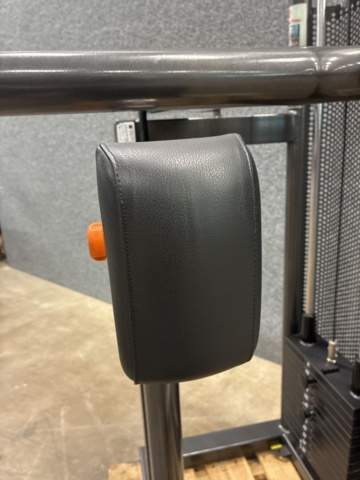 1422592-10 Shoulder press Teca 660