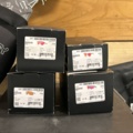 1457649-9 Stort parti med nya Oakley produkter - Glasögon, hjälmar, kläder etc. 622st