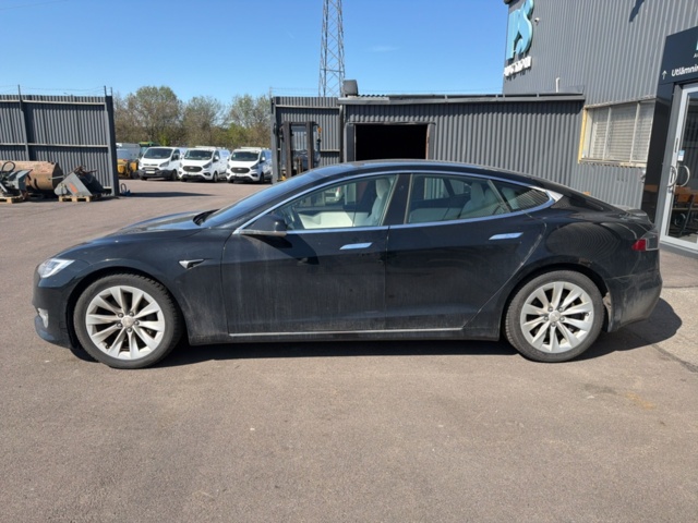 1351424-2 Tesla Model S Long Range AWD, 423hk, -2020 (repobjekt)