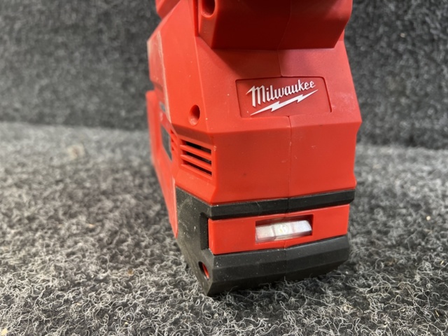1428094-6 Dammutsug Milwaukee M18 CDEX