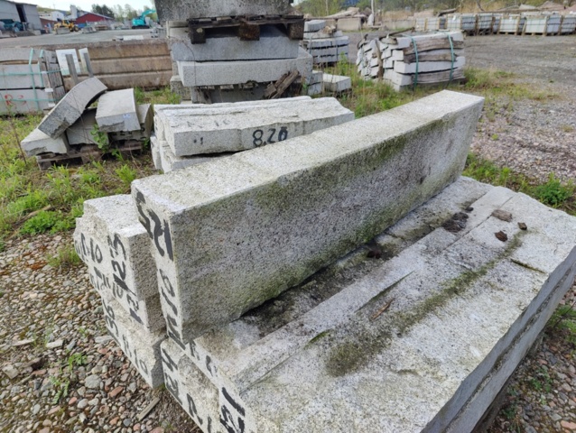 1095098-14 105 pcs Granite curb stone GV1 150 Radius 10.0 m