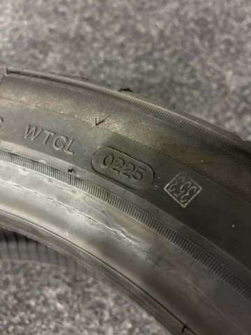 1522075-5 1 pc Tire Sunny 225/45ZR18 95W XL