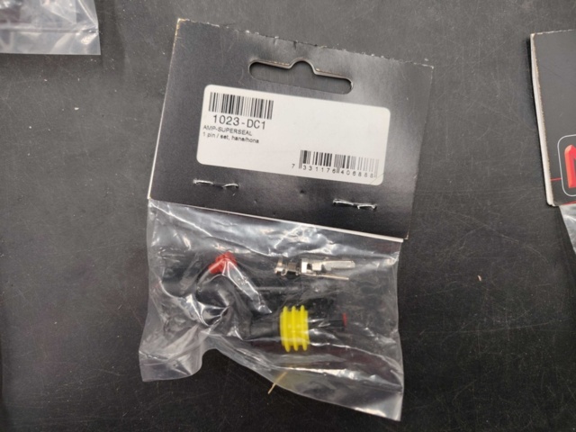 1522193-2 AMP-kontakter - AMP-Superseal