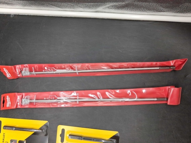 1522204-4 Hole Punches & Spade Drills - Stanley, Milwaukee
