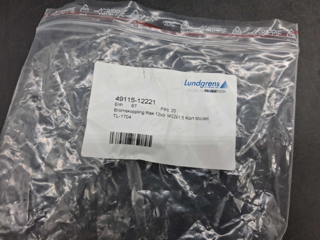 1523094-2 Bromskoppling rak - 15 st, 12x9, M22x1,5 kort modell