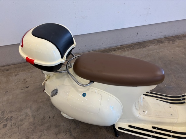 1430367-14 El- moped