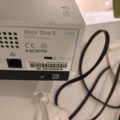 1505888-7 Spelkonsol med handkontroll - Microsoft Xbox One S - 2016