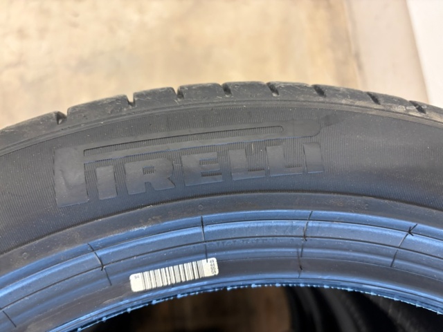 1430369-5 Sommardäck Pirelli  P Zero 255/45 R19 104v