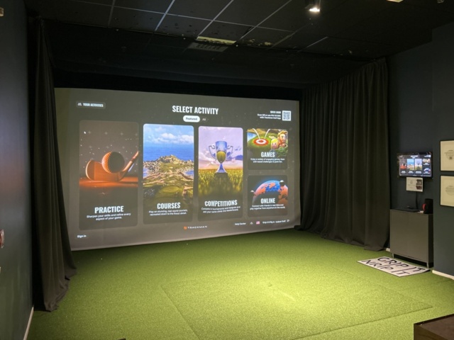 1457677-2 Komplett golfsimulator - Trackman 4