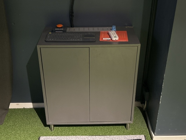 1457677-4 Komplett golfsimulator - Trackman 4