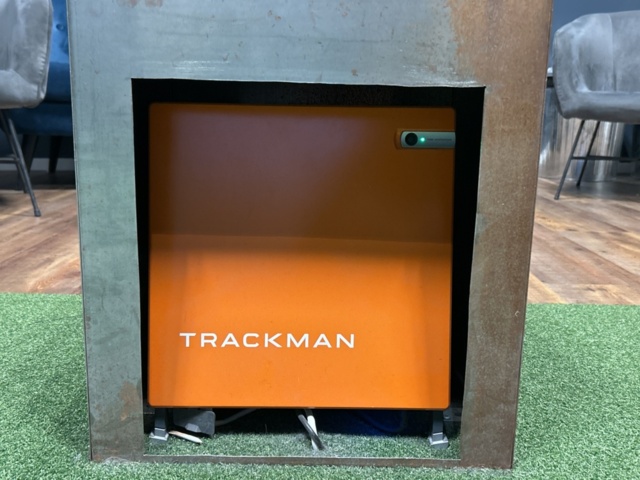 1457677-10 Komplett golfsimulator - Trackman 4