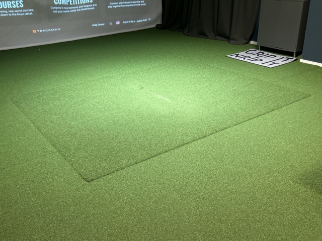 1457677-12 Komplett golfsimulator - Trackman 4