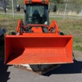1363447-28 Kompakttraktor/redskapsbärare med frontlastare och redskap - Kubota 2410 - 2005