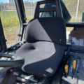 1363447-30 Kompakttraktor/redskapsbärare med frontlastare och redskap - Kubota 2410 - 2005