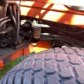 1363447-36 Kompakttraktor/redskapsbärare med frontlastare och redskap - Kubota 2410 - 2005