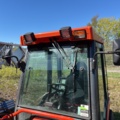 1363447-40 Kompakttraktor/redskapsbärare med frontlastare och redskap - Kubota 2410 - 2005