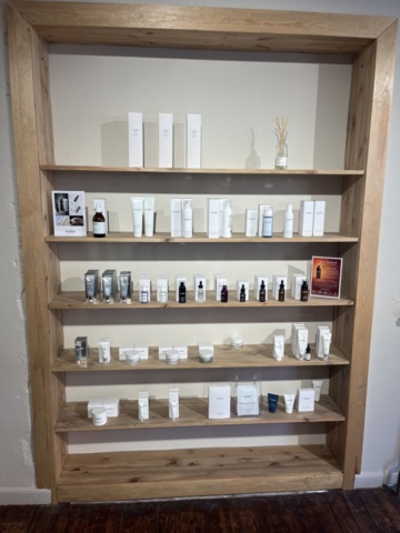 1277287-8 Salon equipment, machines and beauty products - Meraki, Medik8, XLash and others.