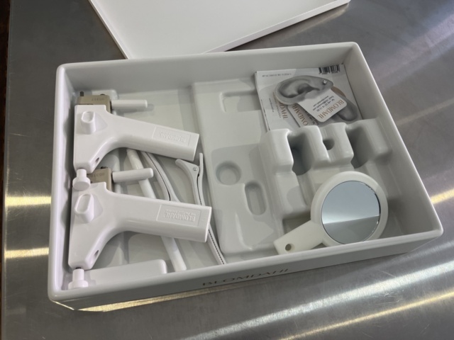 1277287-14 Salon equipment, machines and beauty products - Meraki, Medik8, XLash and others.