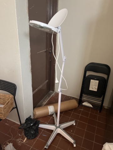 1277287-46 Salon equipment, machines and beauty products - Meraki, Medik8, XLash and others.