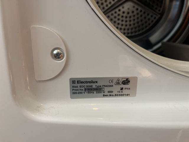 1277287-50 Salon equipment, machines and beauty products - Meraki, Medik8, XLash and others.