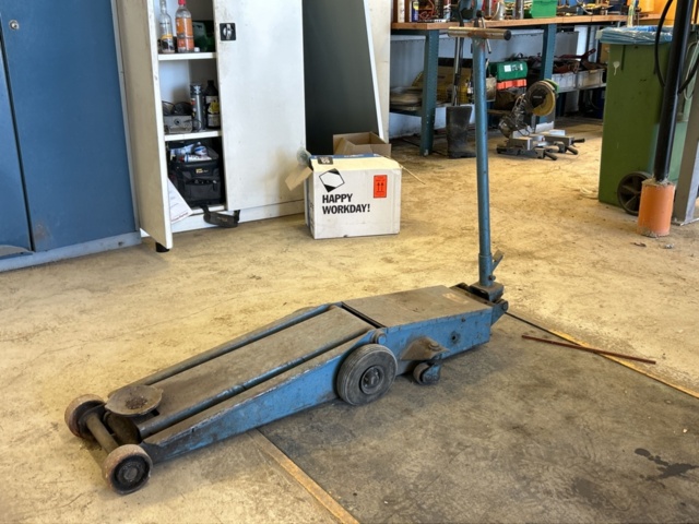 1457687-1 Jack 2.5 tons