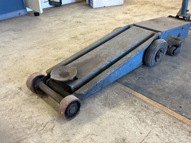 1457687-2 Jack 2.5 tons