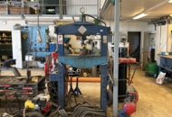 1457688 Verkstadspress 40 ton