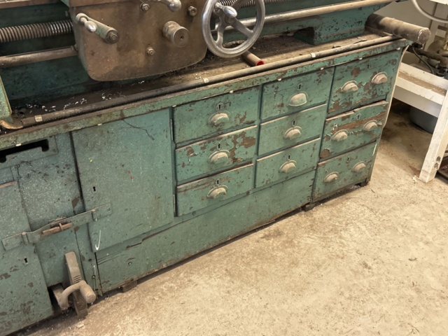 1457690-8 Äldre metallsvarv