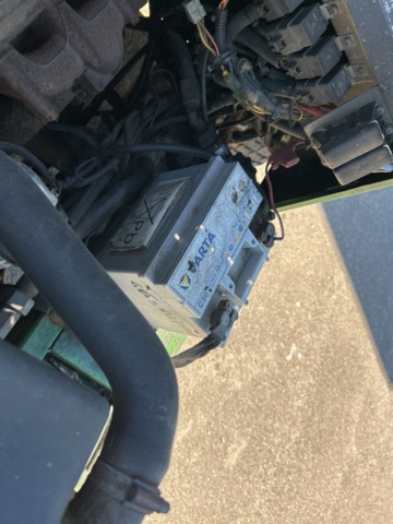 1457697-12 Riding mower - John Deere 1505 -2005
