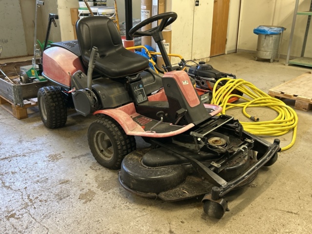 1457700-1 Riding lawn mower - Husqvarna FR2216FA -2010