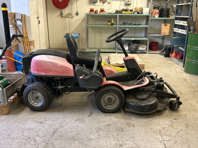 1457700-2 Riding lawn mower - Husqvarna FR2216FA -2010