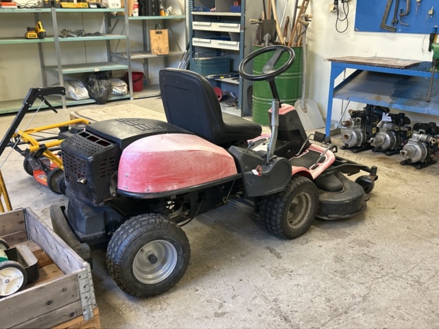 1457700-3 Riding lawn mower - Husqvarna FR2216FA -2010