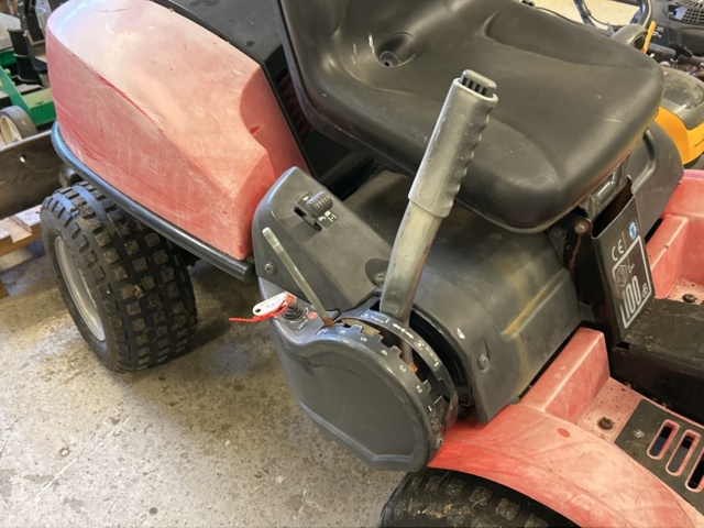 1457700-7 Riding lawn mower - Husqvarna FR2216FA -2010