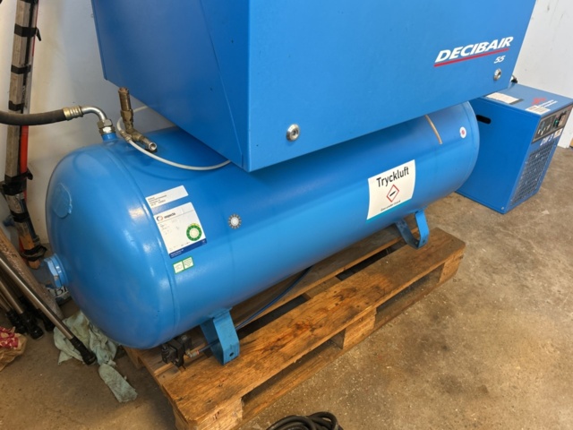 1457703-11 Kompressor med tork - Worthington Creyssensac Decibair 55