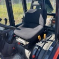 1363447-54 Kompakttraktor/redskapsbärare med frontlastare och redskap - Kubota 2410 - 2005