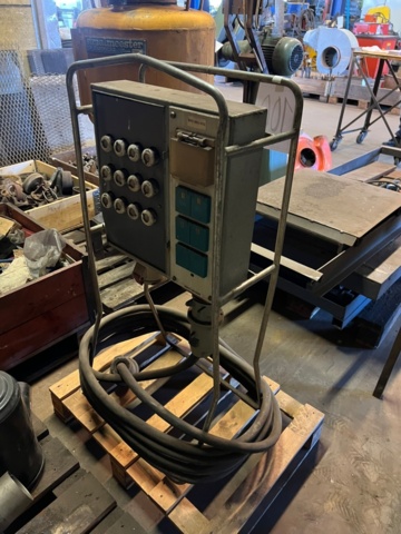 1524100-2 Electrical switchboard