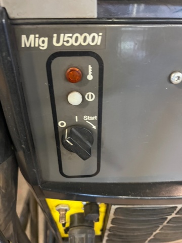 1524115-6 MIG welder ESAB Mig U5000i