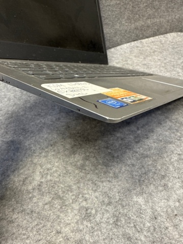 1482350-12 Lenovo dator