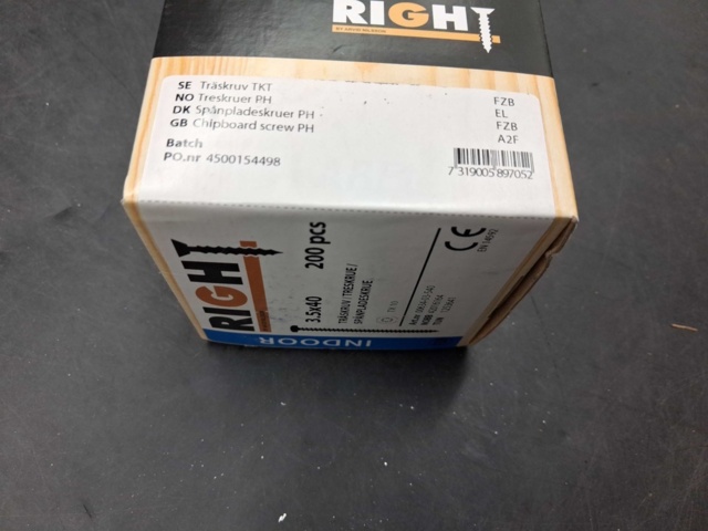 1525273-8 Wood screw & Allen screw - Arvid Nilsson, RIGHT