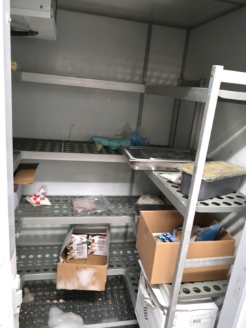 1070355-3 Freezer room