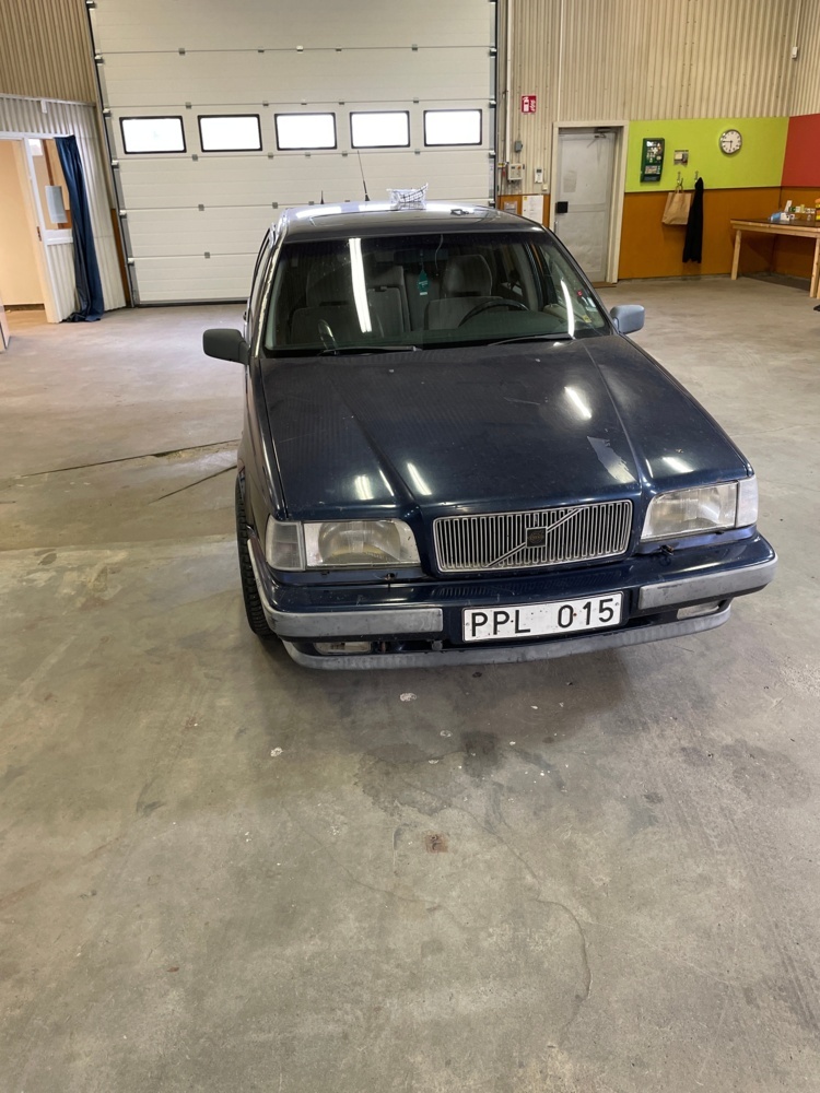 1526429-1 Volvo 850 Estate 2.5 10V, 140hp -1993 (repair item)