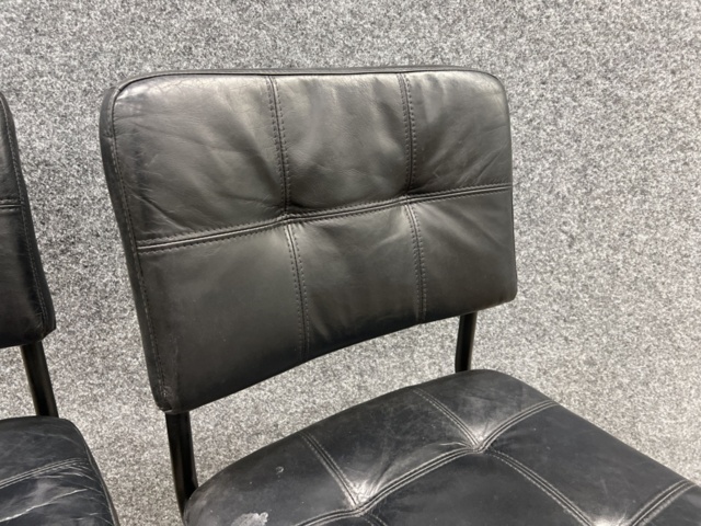 1506861-7 4 barstools