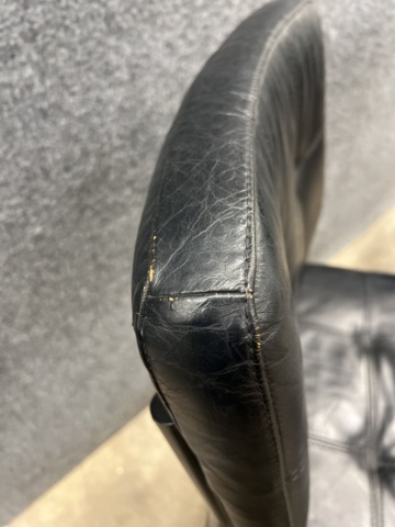 1506861-14 4 barstools