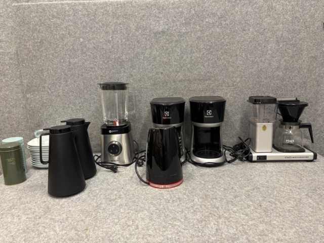 1497443-1 Kaffebryggare, vattenkokare, mixer, m.m. - Moccamaster, Electrolux, m.m.