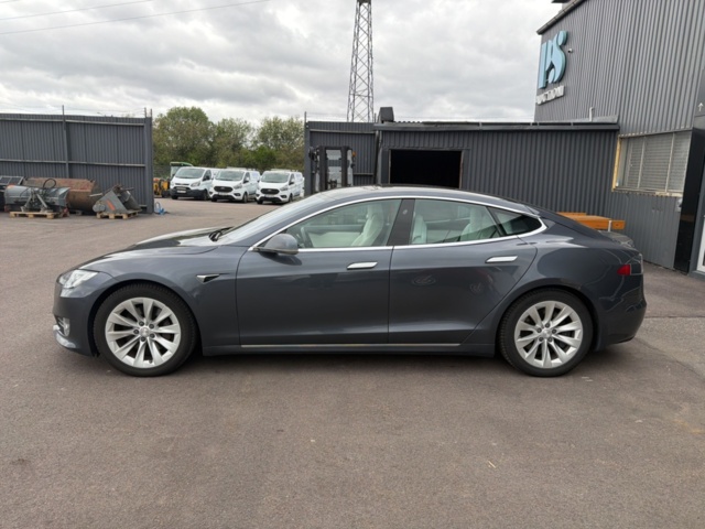 1357538-2 Tesla Model S Long Range AWD, 423hp -2019