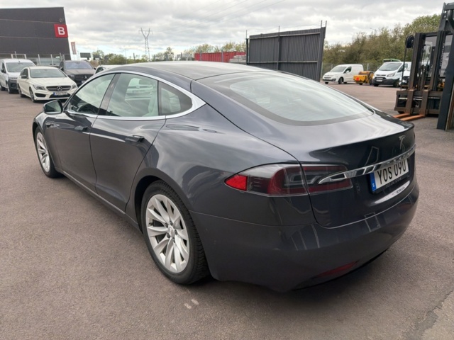 1357538-3 Tesla Model S Long Range AWD, 423hp -2019