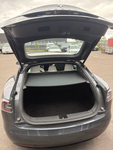 1357538-14 Tesla Model S Long Range AWD, 423hp -2019