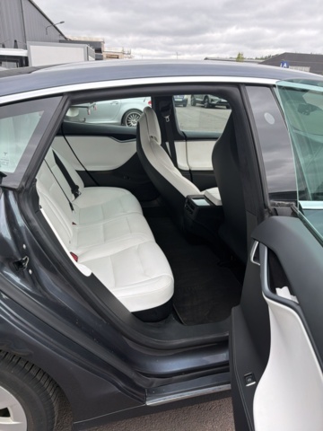 1357538-18 Tesla Model S Long Range AWD, 423hp -2019