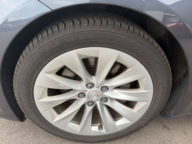 1357538-21 Tesla Model S Long Range AWD, 423hp -2019