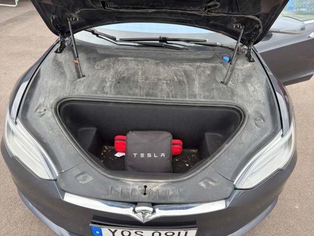 1357538-25 Tesla Model S Long Range AWD, 423hp -2019
